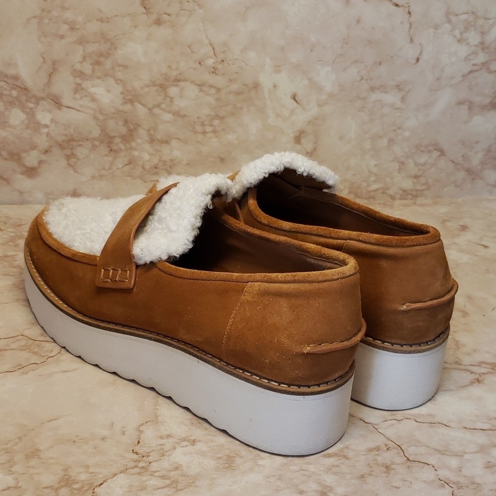 Vince tan suede and cream faux sherpa platforms women's loafers size 9 - Picture 4 of 8